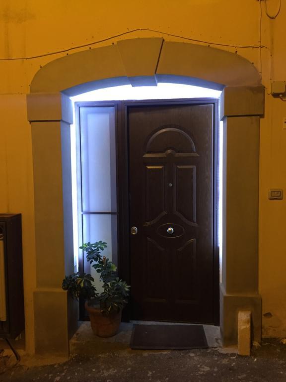 佩特罗斯卡梅拉住宿加早餐旅馆 萨莱诺 外观 照片